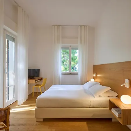 Emilia Hotel