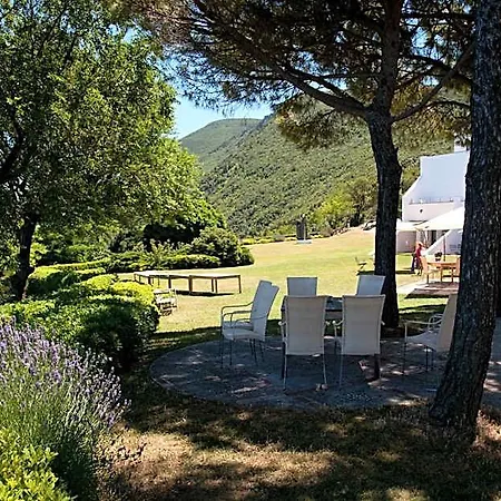 Hotel Emilia 4*