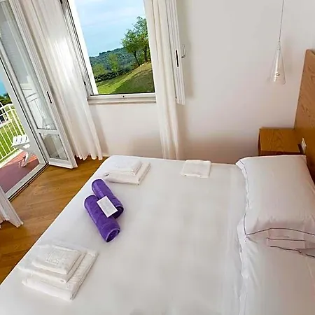 Hotel Emilia 4*