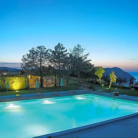 Emilia 4* Ancona