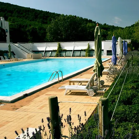 Otel Emilia 4*