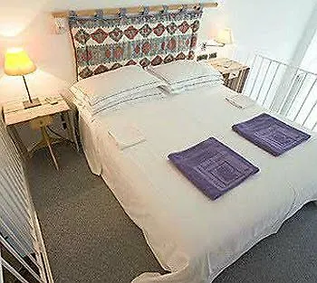 Emilia Otel